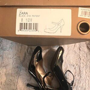 Paolo Zara Black Patent Leather Mary Jane Heels 8.5